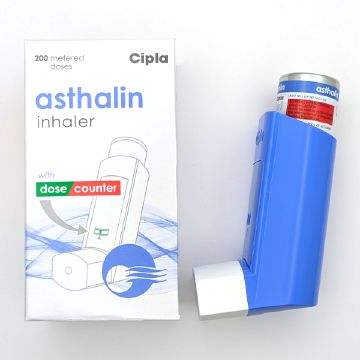 アスタリンインヘラー100mcgの箱と吸入器